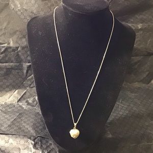 Sterling heart locket & box chain, opens for pics